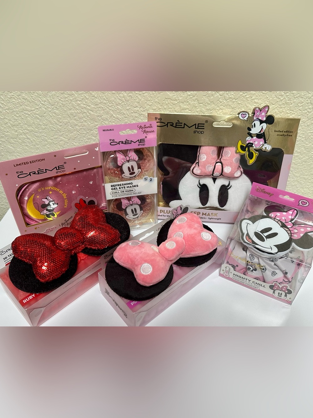 NEW✨ The Crème Shop Disney Minnie Mouse Gift Bundle Lot of 6 Spa Beauty Items